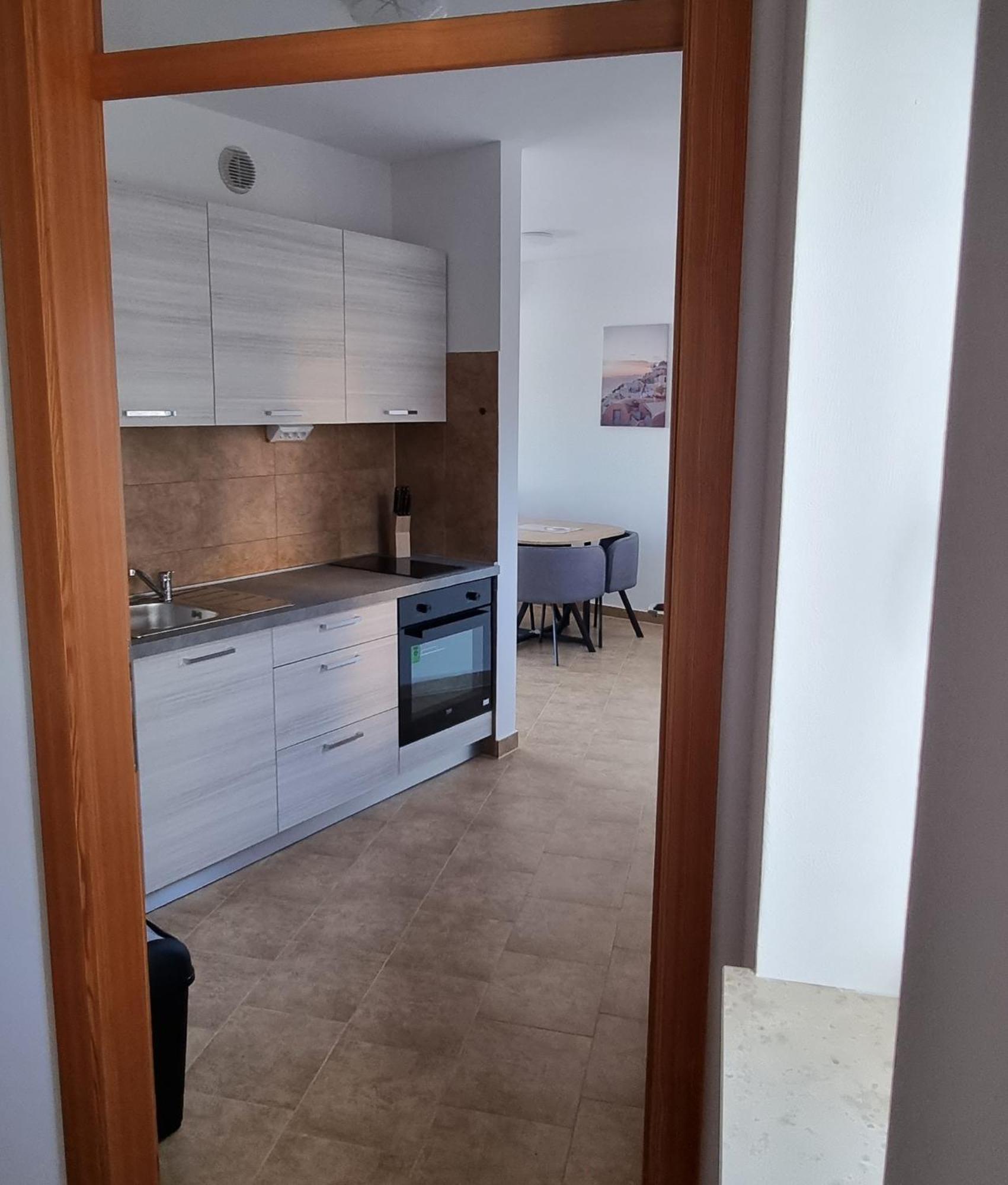 Apartmani Sunce I More Premantura Exterior photo